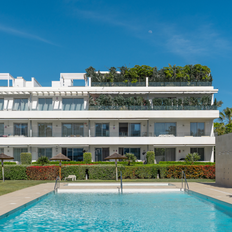 Moderne 2-slaapkamerwoning op loopafstand van voorzieningen in Bel-Air, Estepona